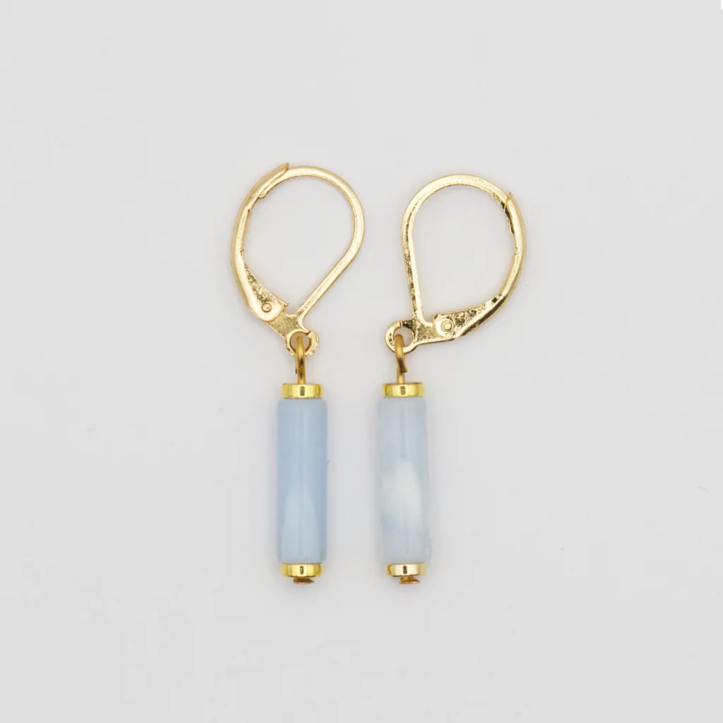 kolczyki z agatem błękitnym w kształcie słupka