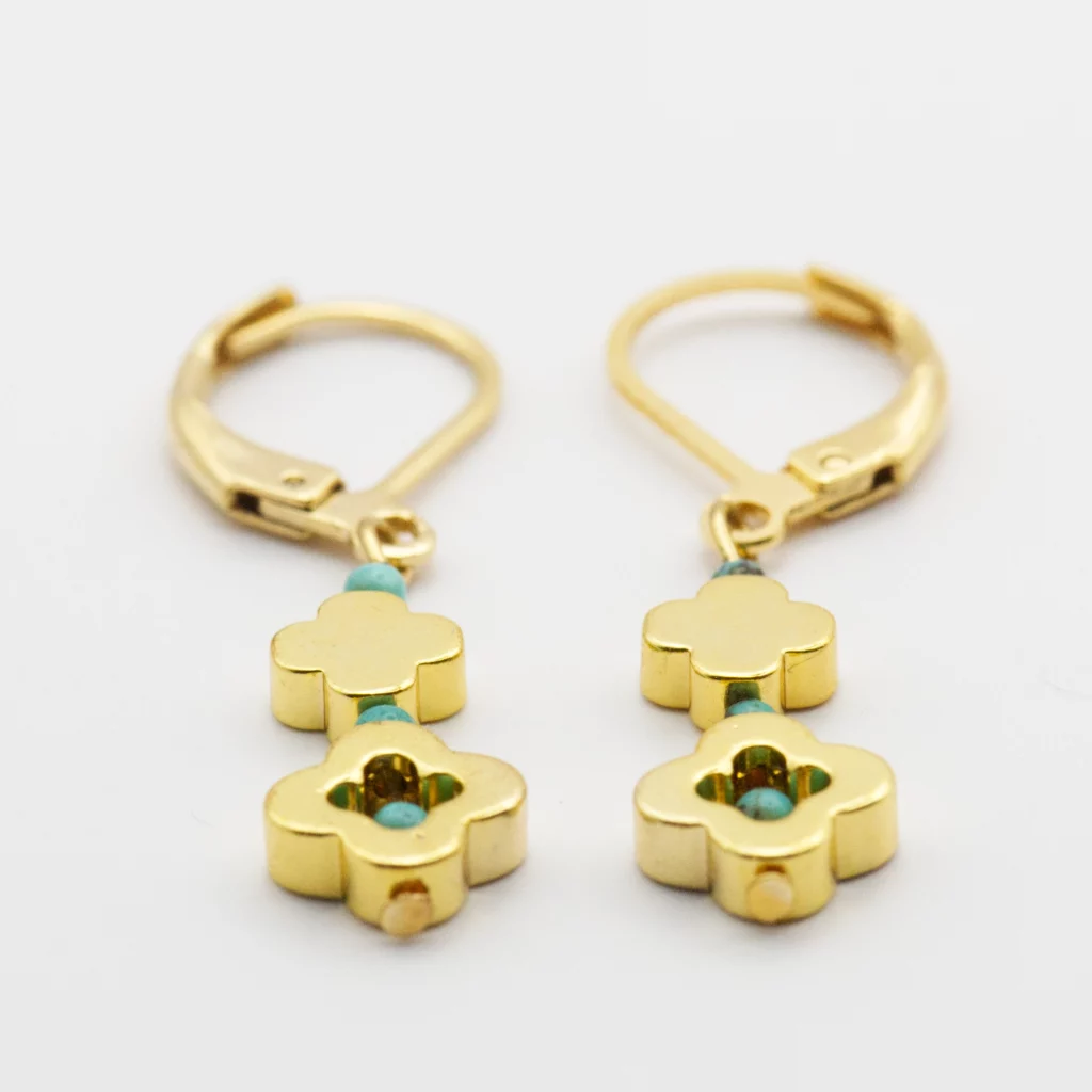 kolczyki z hematytem w kształcie marokańskiej koniczyny z magnezytem turkusowym