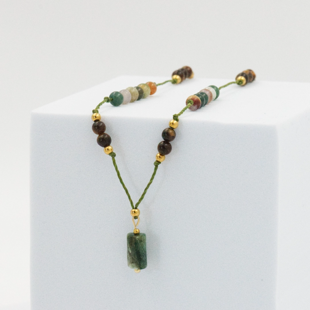 Naszyjnik z kamieniami naturalnymi i lepidolitem - Forest Green 1 naszyjnik z kolekcji naturals o nazwie forest z zielonym lepidolitem