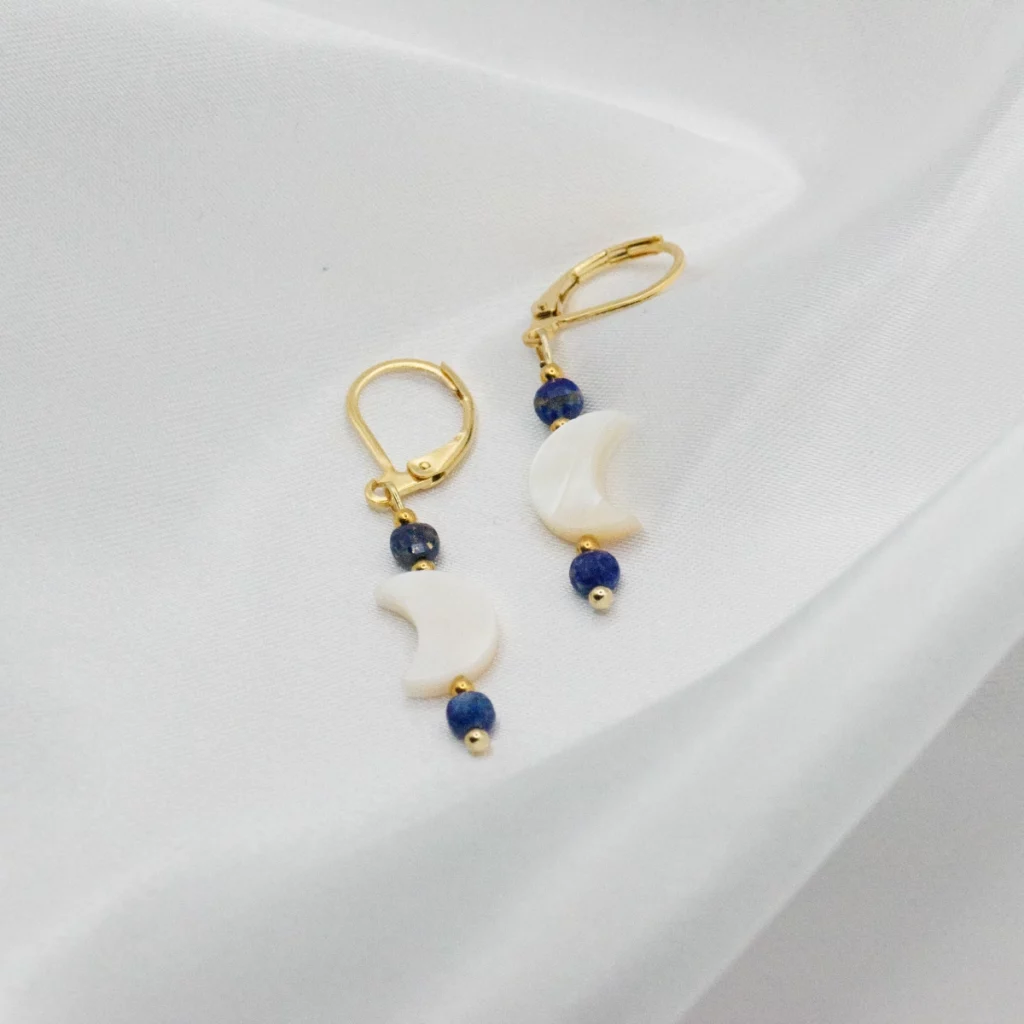 kolczyki z lapisem lazuli i z muszli na stali chirurgicznej