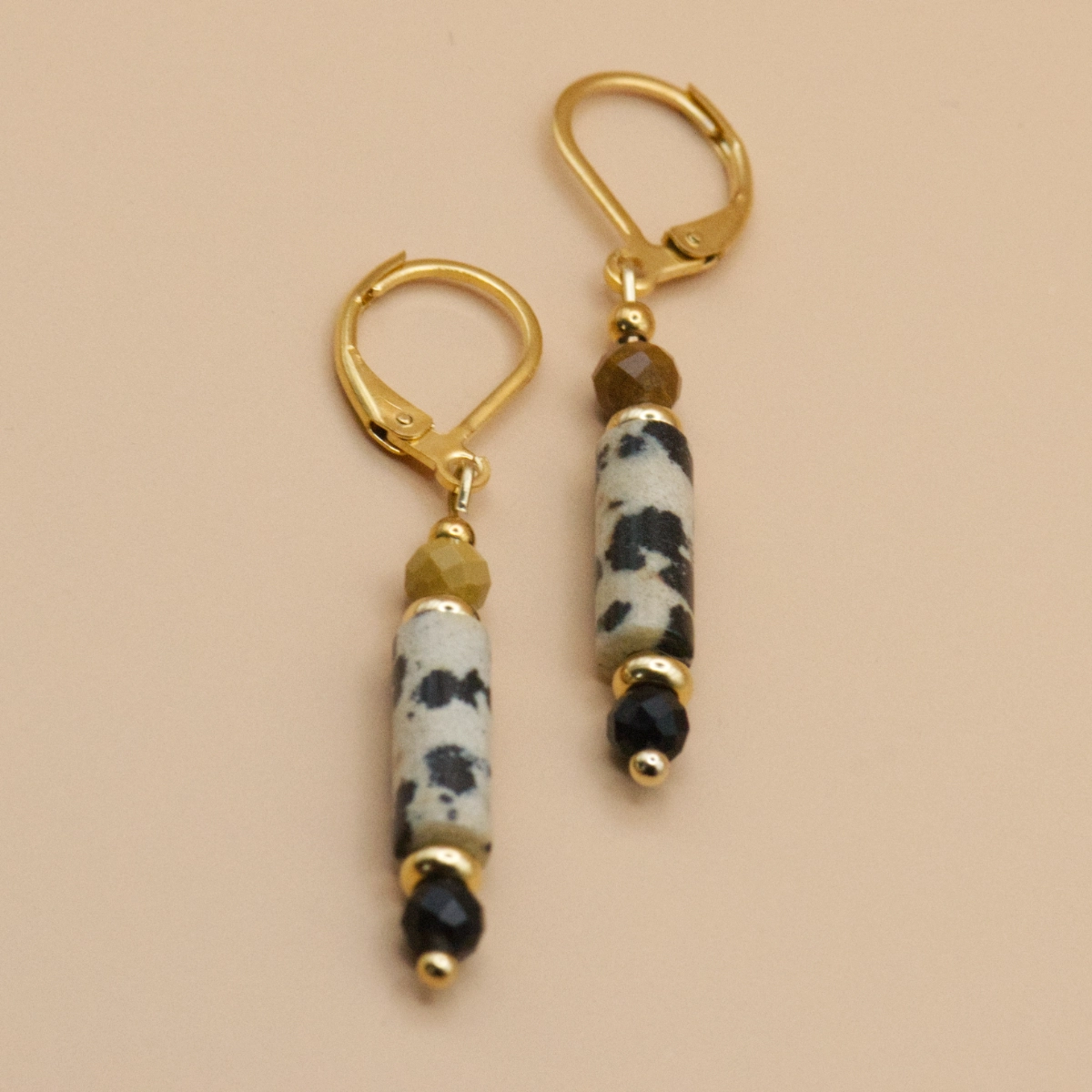 Kolczyki Africa #2 2 kolczyki z kolekcji africa z japisem dalmatyńskim