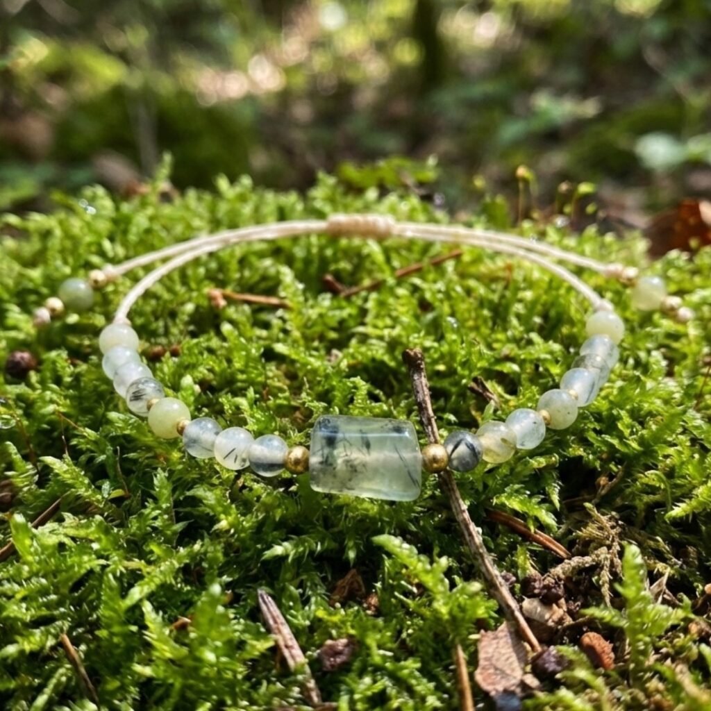 Bransoletka z kamieni naturalnych z Prehnitem - MOSS