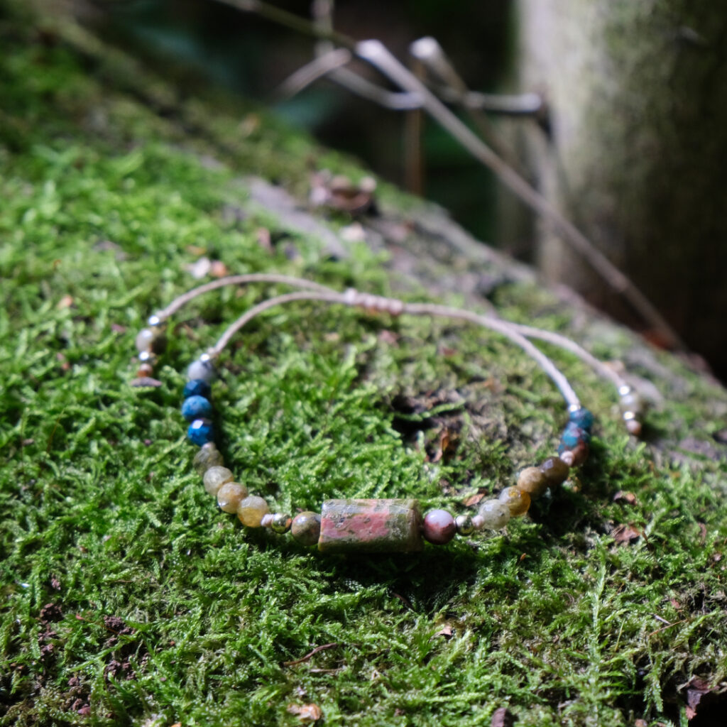 Bransoletka z kamieni naturalnych z Unakitem - EARTH