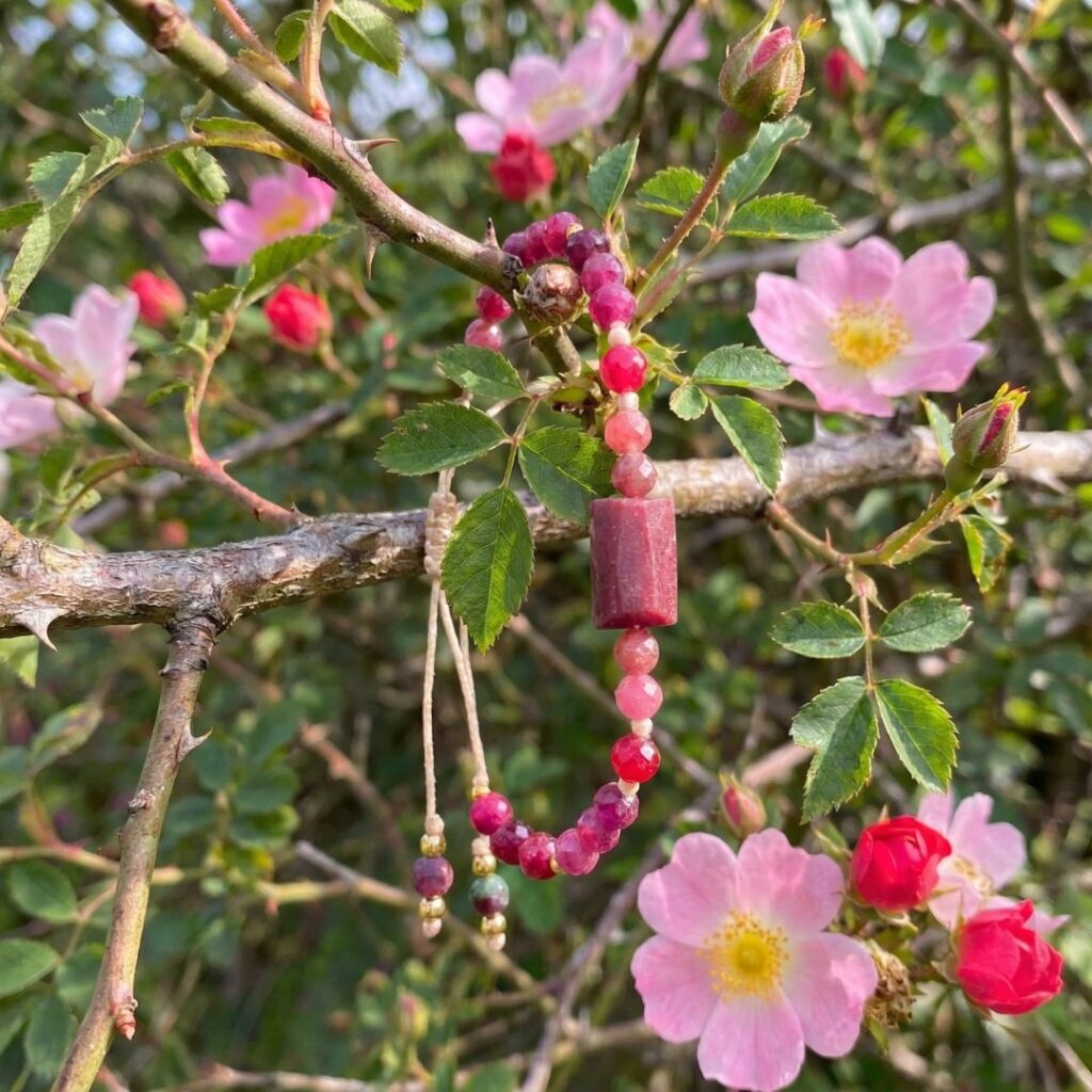 Bransoletka z kamieni naturalnych z Mokaitem - ROSES